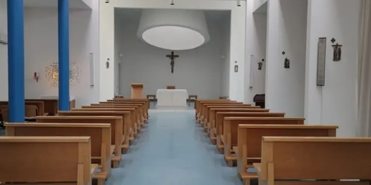 Crollo della fede tra gli italiani, uno su due non crede più e gli atei sono raddoppiati: il dossier