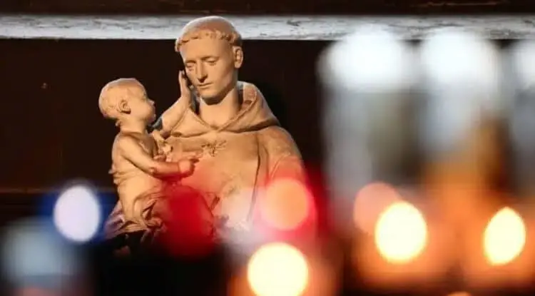 Vittime di abusi sessuali su minori “indignate e tristi” per la risposta della Chiesa cattolica