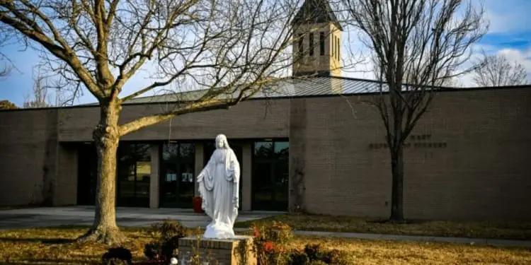 Il database del New Sun amplia l’elenco delle persone accusate di abusi sulla Chiesa cattolica oltre l’arcidiocesi di Baltimora