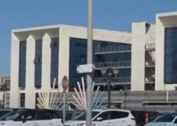 Tentò contatti fisici con ragazzina, sacerdote sotto accusa