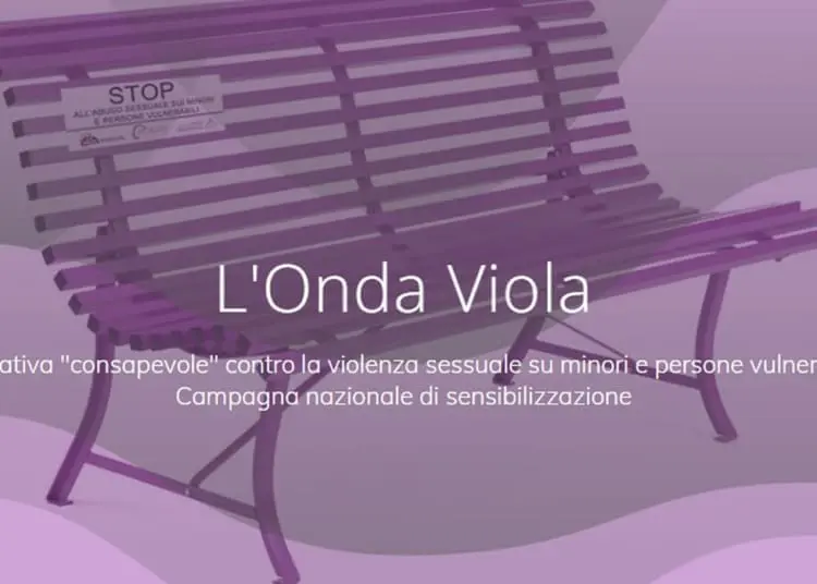 Spotorno dice si alla panchina viola contro gli abusi: “Dare voce al dolore di tutti coloro che hanno subito”