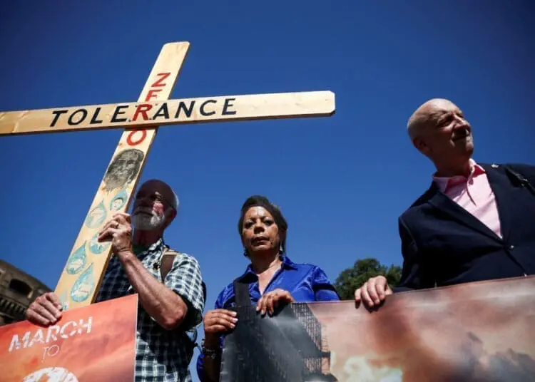 Il Papa scambia i leader alla commissione abusi, mesi dopo i rapporti sui rapporti finanziari del prete