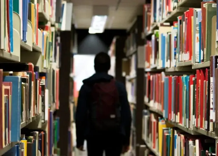 Prof arrestato per pedofilia: suore e psicologi sapevano degli abusi ma non lo hanno denunciato 1 Prof arrestato per pedofilia: suore e psicologi sapevano degli abusi ma non lo hanno denunciato