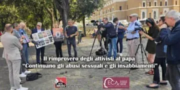 Il rimprovero degli attivisti al papa “Continuano gli abusi sessuali e gli insabbiamenti” – VIDEO