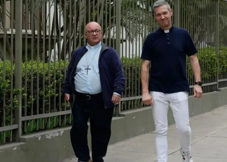 Una società peruviana segreta ha abusato impunemente delle sue reclute, affermano i critici che sperano che il Vaticano garantisca giustizia alle vittime