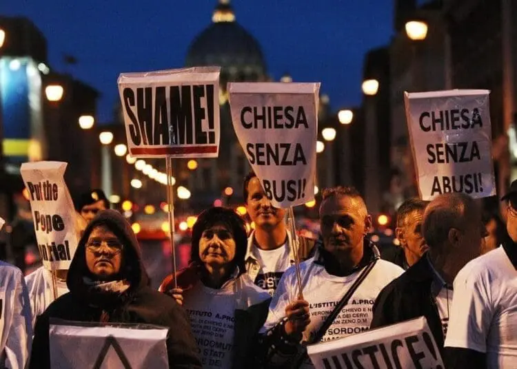 L’abuso: la Chiesa cattolica nella bufera