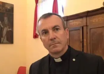 Padre Paolo Contini e gli abusi in seminario, i sacerdoti di Oristano chiedono «un equo processo canonico»