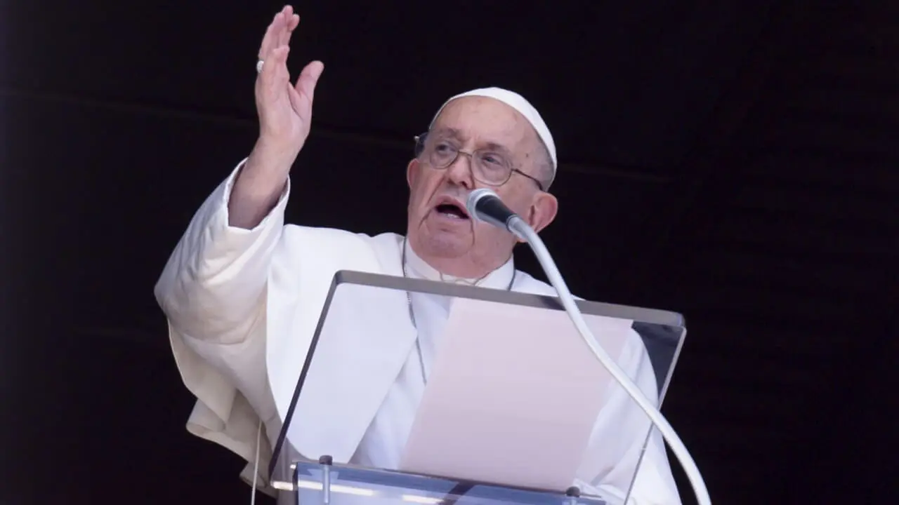 papa francesco angelus vaticano