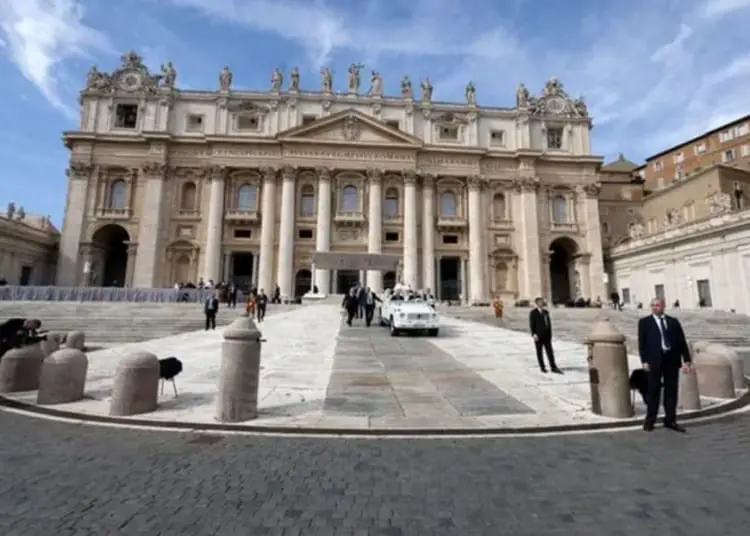Il prete era un pedofilo. La sua vittima si uccise. E lui celebrò il funerale 2 Il primo rapporto sugli abusi del Vaticano: «Prevale la cultura del silenzio»