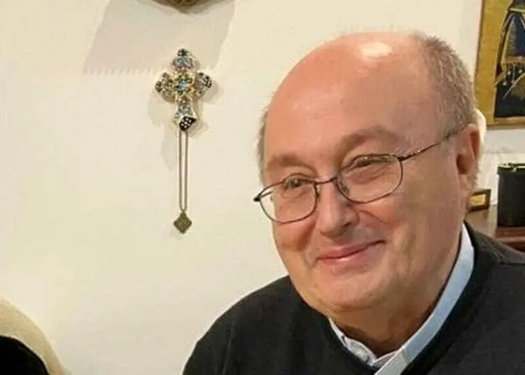 Materiale pedopornografico sul telefono di un sacerdote, le dichiarazioni del vescovo Mazzafaro
