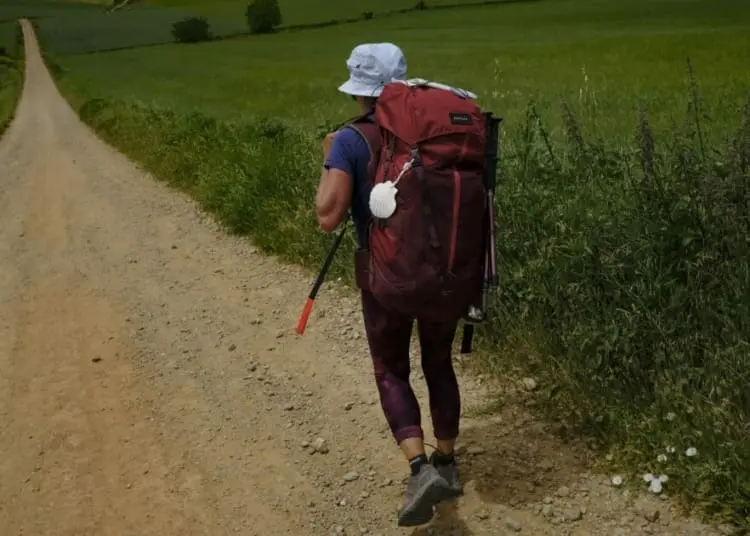 Terrificanti aggressioni e molestie sessuali lungo il Cammino di Santiago. Le pellegrine hanno rivelato: “Molti uomini si masturbano davanti a noi” 1 Terrificanti aggressioni e molestie sessuali lungo il Cammino di Santiago. Le pellegrine hanno rivelato: “Molti uomini si masturbano davanti a noi”