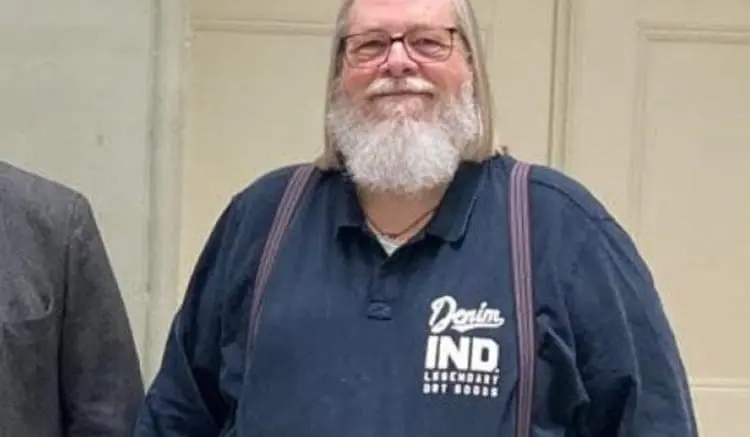 Ex sacerdote di Sant’Angelo in Vado festeggia i 25 anni di attività in Svizzera, ma a Urbino è imputato per molestie su una 14enne