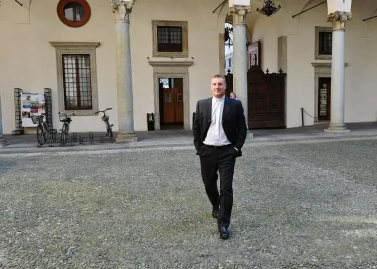 I presunti abusi, le segnalazioni: perché si indaga su don Samuele Marelli