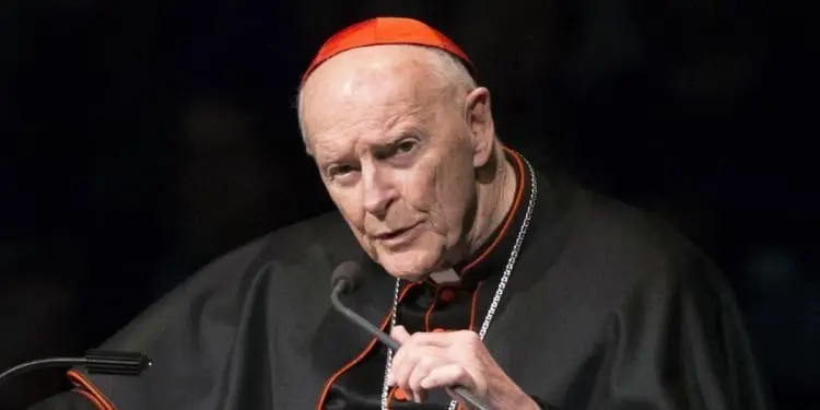 È morto Theodore McCarrick, il primo cardinale dimesso dallo stato clericale per abusi sessuali