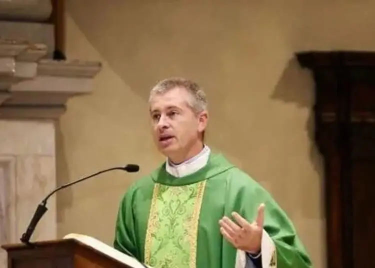 "Sei vittime tra i 10 e i 12 anni": violenza sessuale su minori, il parroco non parla 2 “Sei vittime tra i 10 e i 12 anni”: violenza sessuale su minori, il parroco non parla