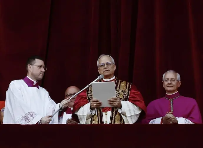 Partenza a handicap per papa Prevost 3 Partenza a handicap per papa Prevost