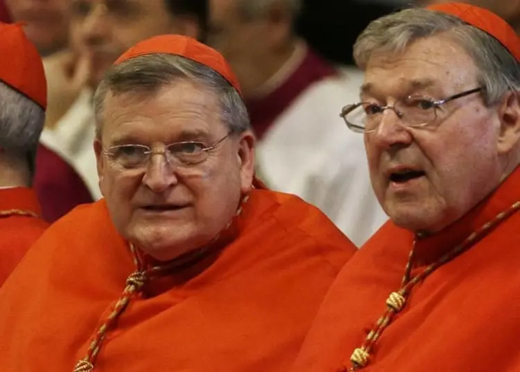 Spunta il dossier Burke: i silenzi sugli abusi e il trans a capo della Congregazione di suore