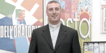 Don Samuele Marelli e le violenze sessuali su 4 ragazzini dell’oratorio: indagini chiuse. “Abusi in casa, in vacanza e nei ritiri spirituali”