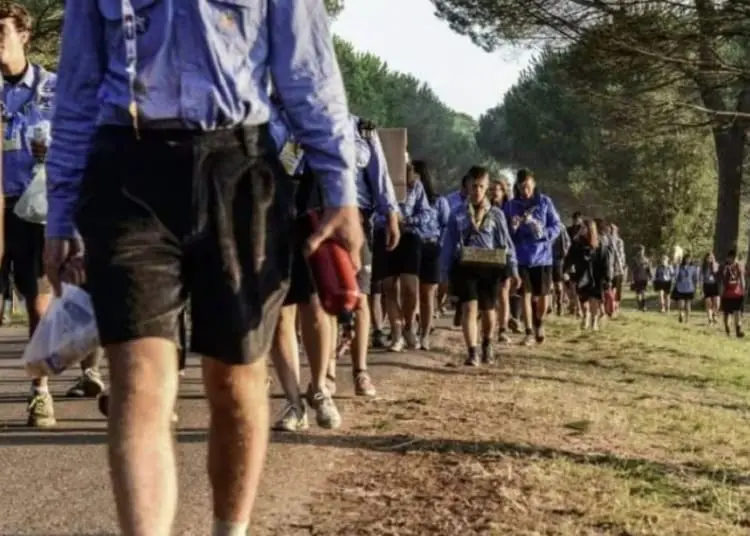 Scout di 19 anni condannato a 7 anni per abusi su minori: “Ha tradito la fiducia dei bambini del suo gruppo”