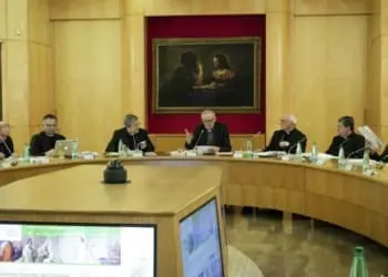 Pedofilia, Vaticano contro Cei maglia nera nella lotta agli abusi, il tema in Italia è tabù e non si parla di risarcire le vittime