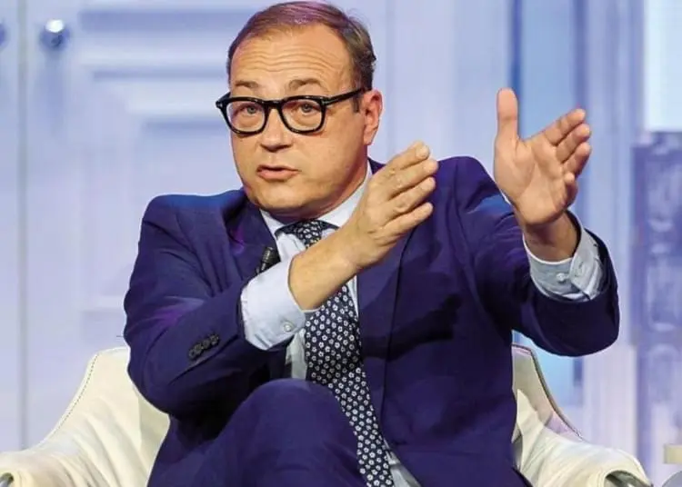 Tommaso Cerno e la violenza sessuale subita da un prete a 11 anni: «La mia prima volta: non ho mai capito se volevo o no. Eluana Englaro mi cambiò la vita»