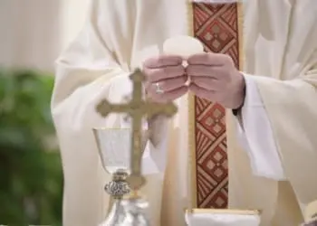 Padre Ivan – Prete sotto accusa per abusi su minore; condannato in sede civile.