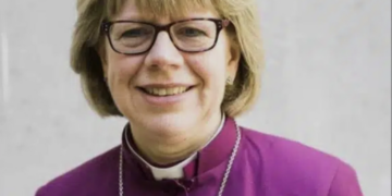 Abusi, arcivescova anglicana sospettata di aver coperto il caso di un prete: choc nella chiesa inglese