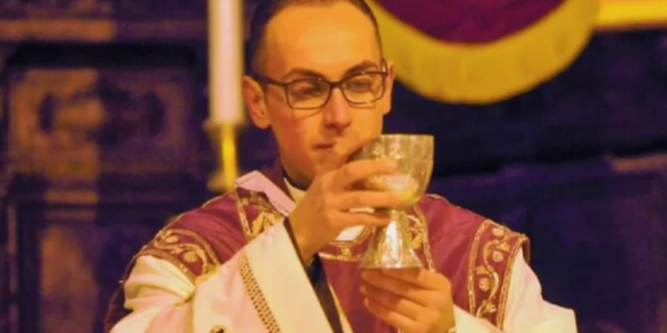 La condanna di Rugolo, i giudici: “Devianza sessuale mascherata da missione pastorale”