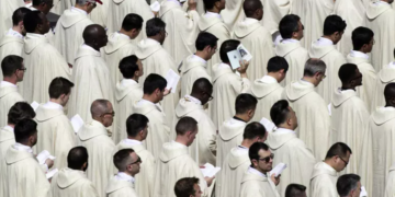 Abusi in convento a Oristano a fine anni ’80, condannato perde i voti da prete