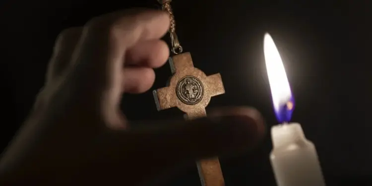 «Io, abusato sessualmente da un prete a 11 anni»