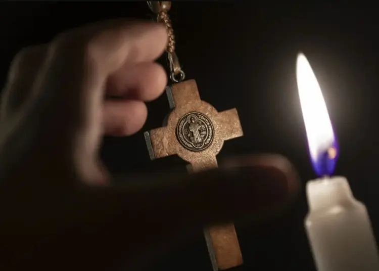 «Io, abusato sessualmente da un prete a 11 anni»