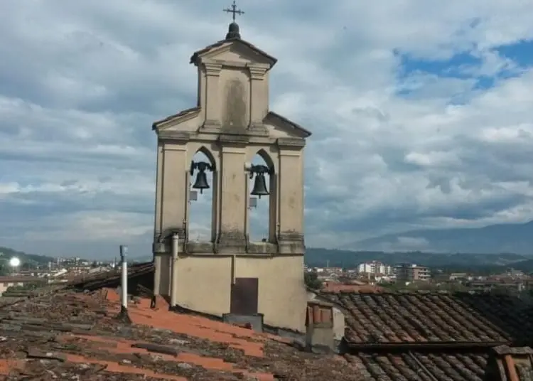Savona, presidio per una campana per le vittime dei preti pedofili