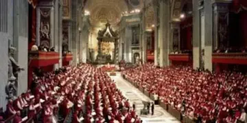 Sottoposto alla autorità canonica Vaticana