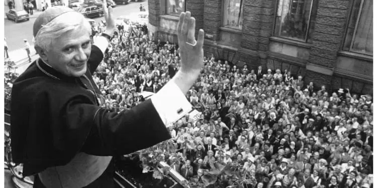 2. IL CASO RATZINGER, ANCORA DA CHIARIRE: IL MISTERO DI UN SUCCO D’UVA