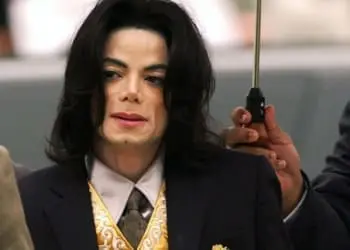 ‘Michael Jackson? Era peggio di Epstein ma la gente preferisce dimenticare i bambini abusati e godersi la sua musica’: il regista Dan Reed all’attaco