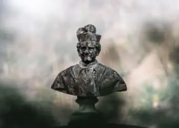 Il caso – Abusi, sulle tracce dell’ex docente: «Se ho ferito qualcuno, mi dispiace»