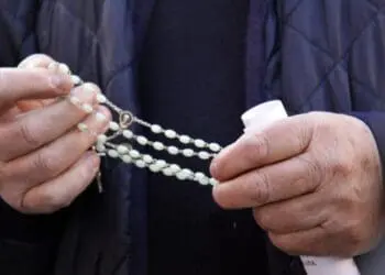 1507cbb2737fc23124d4fa28aafccaa2 1779950950575.jpg salento arrestato un sacerdote per abusi sessuali su minorenne il prete era un rito di purificazione