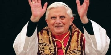papa benedettoxvi 820