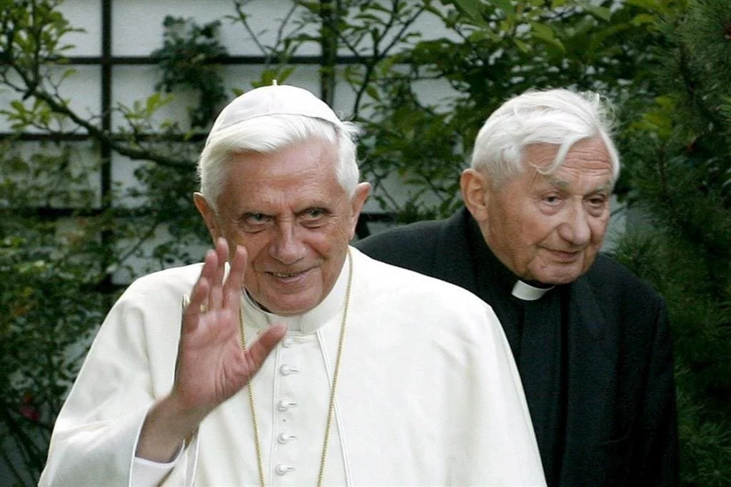 Preti pedofili: Benedetto XVI coprì un sacerdote austriaco? 8 bened 69959240