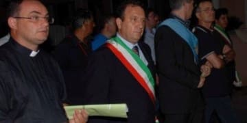 Sulla sinistra don Stefano Rocca Foto per gentile concessione di Felice Tedeschi