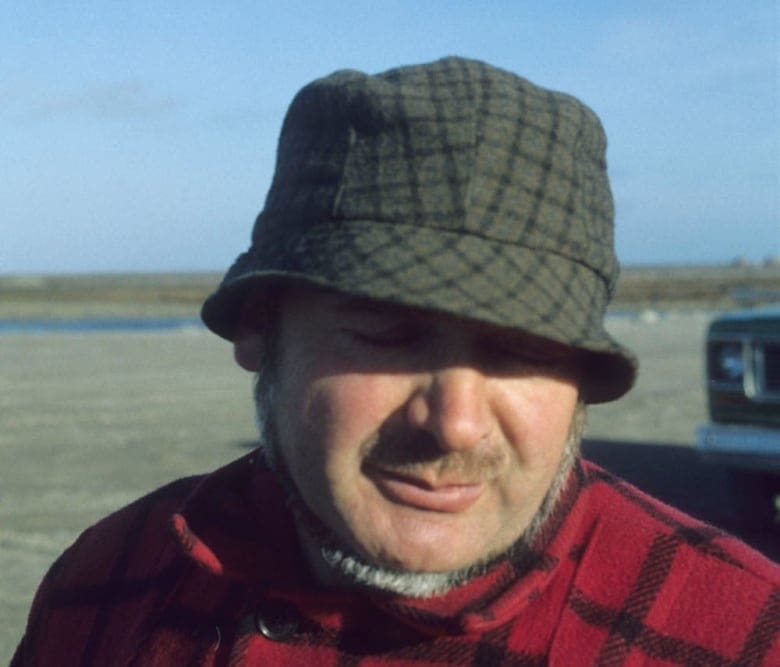 Rivoire in Arviat Nunavut 1979 photo Library and Archives Canada