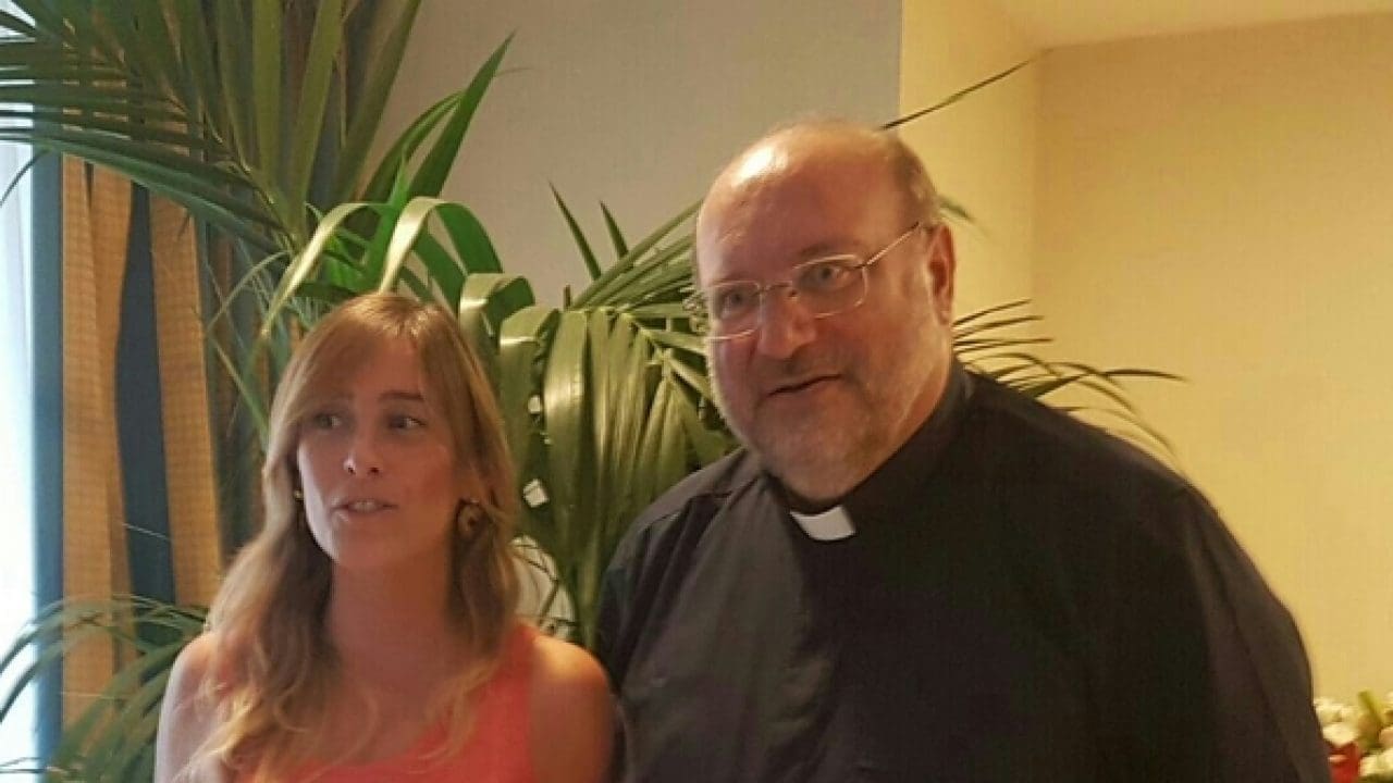 Maria Elena Boschi e don Fortunato Di Noto 1280x720 1