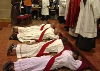 chiesa selezione sacerdoti