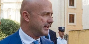 1510243872461.jpg gianluigi nuzzi