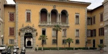 sacerdote comasco accusato di abusi sessuali la curia fare luce con determinazione 696x464 1