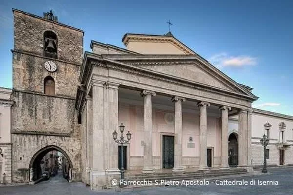 ISERNIA; Presunti abusi in parrocchia, nel mirino degli inquirenti un sacerdote della diocesi. 9 Cattedrale Isernia Diocesi