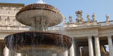 fountain in st peters square