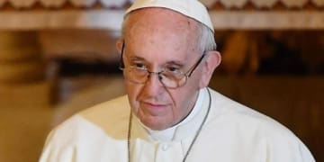1519141150102.jpg papa francesco