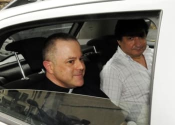 Alassio, 20072012 Don Lu in auto in partenza per il carcere