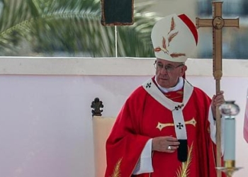 Papa Francesco durante la messa a Palermo, 15 settembre 2018. ANSA / IGOR PETYX